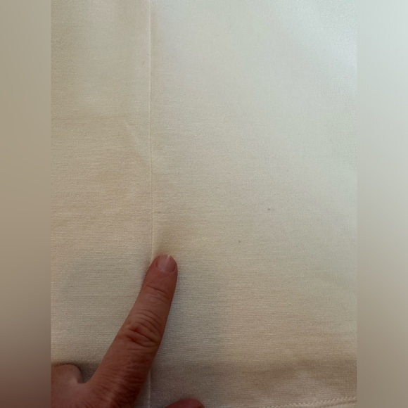 Isabella Oliver Women’s Fallon Maternity Top Soft White NWT (Size 2/US 6) - Picture 12 of 12